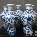 景德镇陶瓷一斤装青花梅瓶酒瓶，艺术陶瓷酒瓶定做厂家