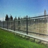 兰州草坪围栏，兰州护栏，兰州铁艺大门制作，兰州铁艺花架