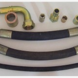 液压油管全部采用优质钢丝编织胶管