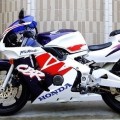 本田CBR400RR